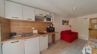 Immeuble à vendre 12 pièces 240 m²