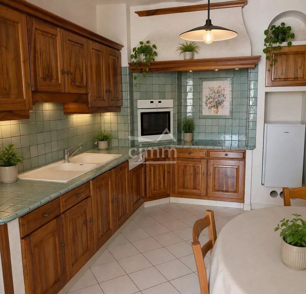 MAISON DE VILLAGE T6 AVEC GARAGE