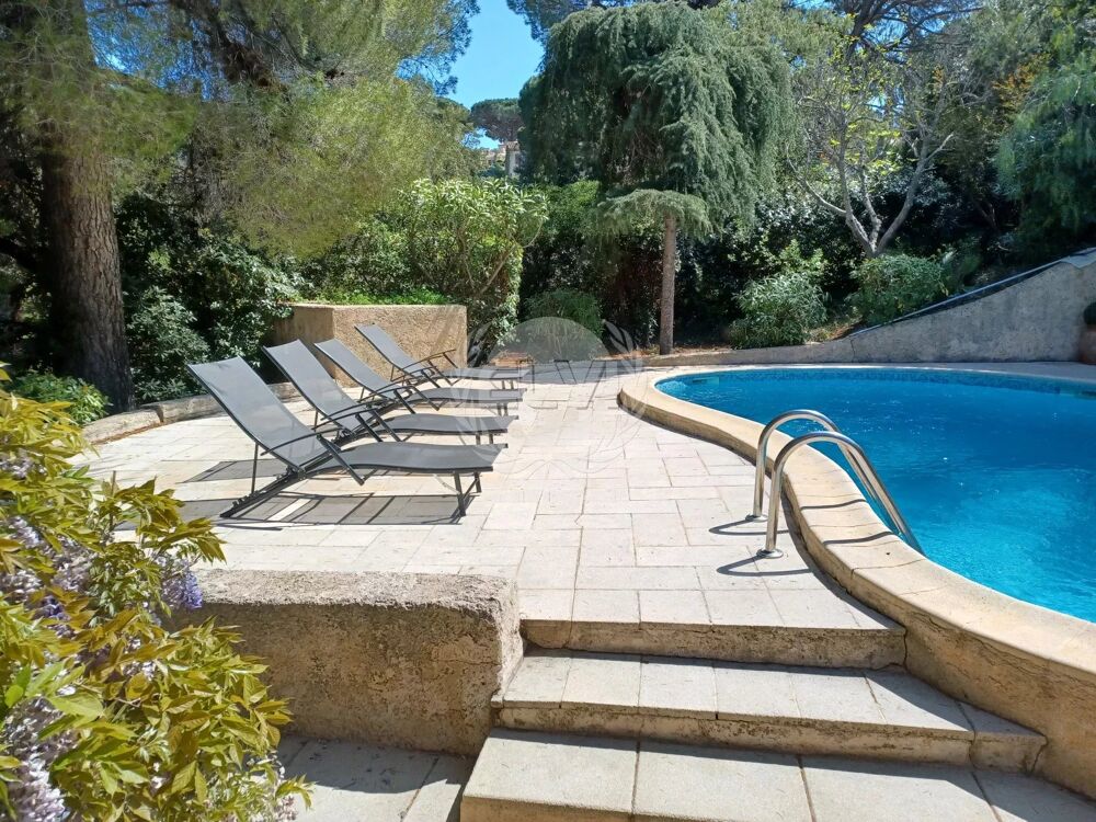   LOCATION SAISONNIERE - VILLA PISCINE 8 PERSONNES PROCHE PLAGE ET Provence-Alpes-C�te d'Azur, Sainte-Maxime (83120)