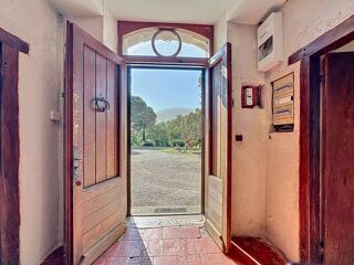  Maison  vendre 8 pices 280 m