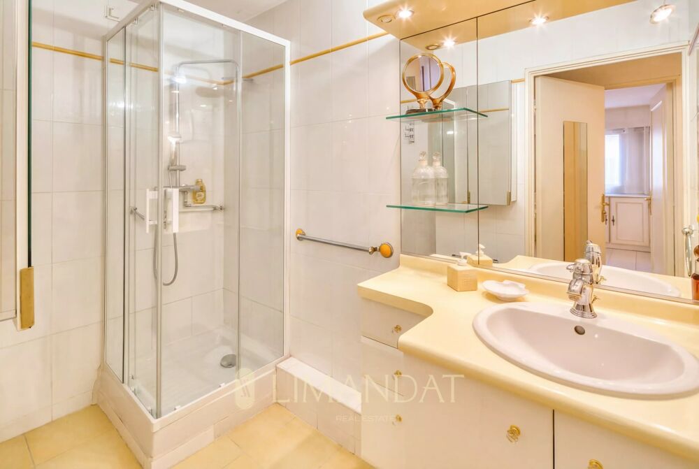 Vente Appartement Juan-les-Pins – Appartement à pied des plages et commerces, accè Antibes