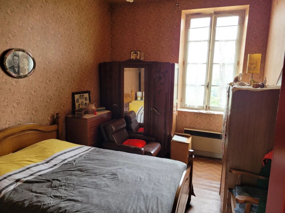MAISON DE MINEUR AVEC TERRAIN