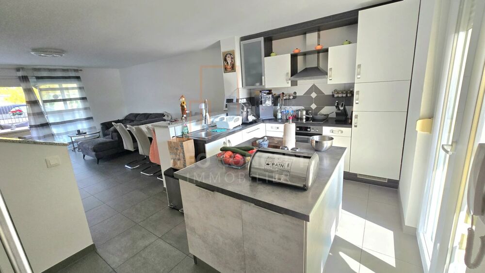 Vente Maison -- Très belle maison mitoyenne 5 pièces au calme -- Seltz