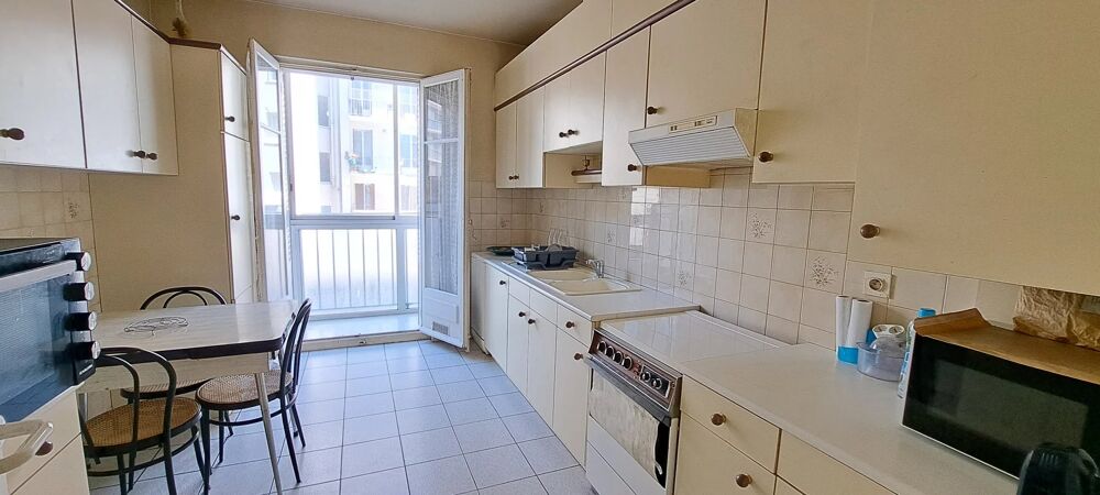 GRENOBLE FOCH - Spacieux T4 de 111 m2 avec cave