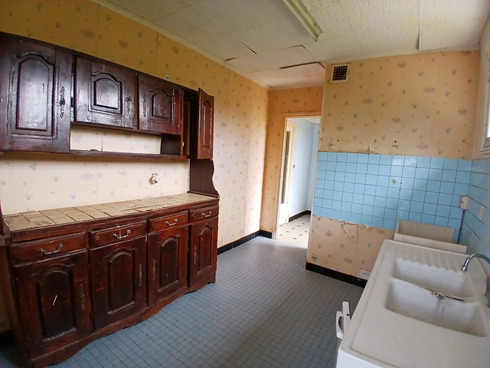 Pavillon sur sous-sol à rénover en partie