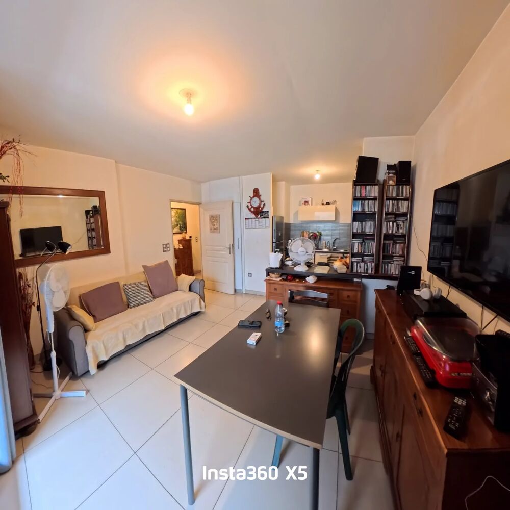 APPARTEMENT T2 À VENDRE  SAINT-PIERRE CENTRE-VILLE (97410)