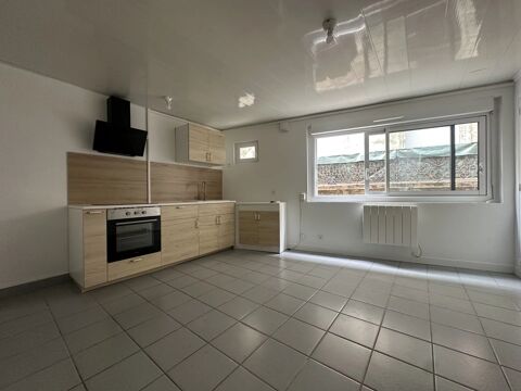   Appartement rnov avec cuisine neuve, deux chambres et patio  Appartement - 3 pice(s) - 46 m