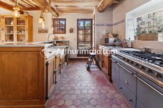  Villa à vendre 7 pièces 209 m²