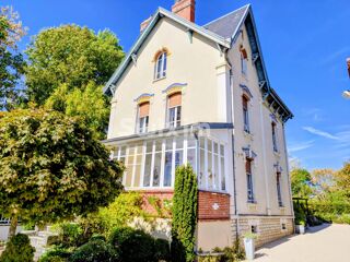 Maison 8 pièces 190 m² · à Beaune · 190 m² · 525 000 €