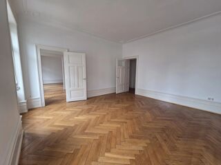 Appartement à vendre 7 pièces 198 m²