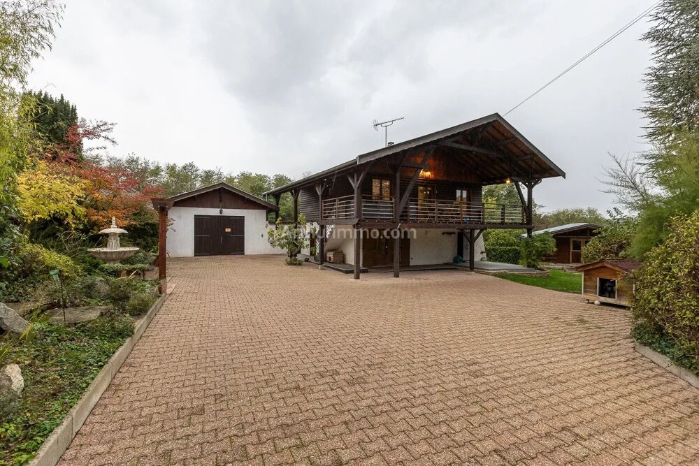 Vente Maison Maison esprit chalet vue degagée avec annexes Cessieu