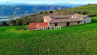  Maison � vendre 10 pi�ces 820 m�