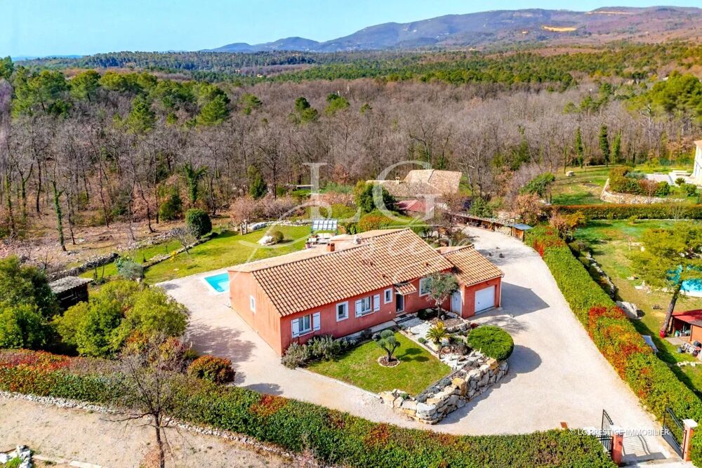 Callian  Villa plain-pied 4 chambres avec piscine, au calme
