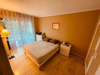  Appartement à louer 2 pièces 50 m²