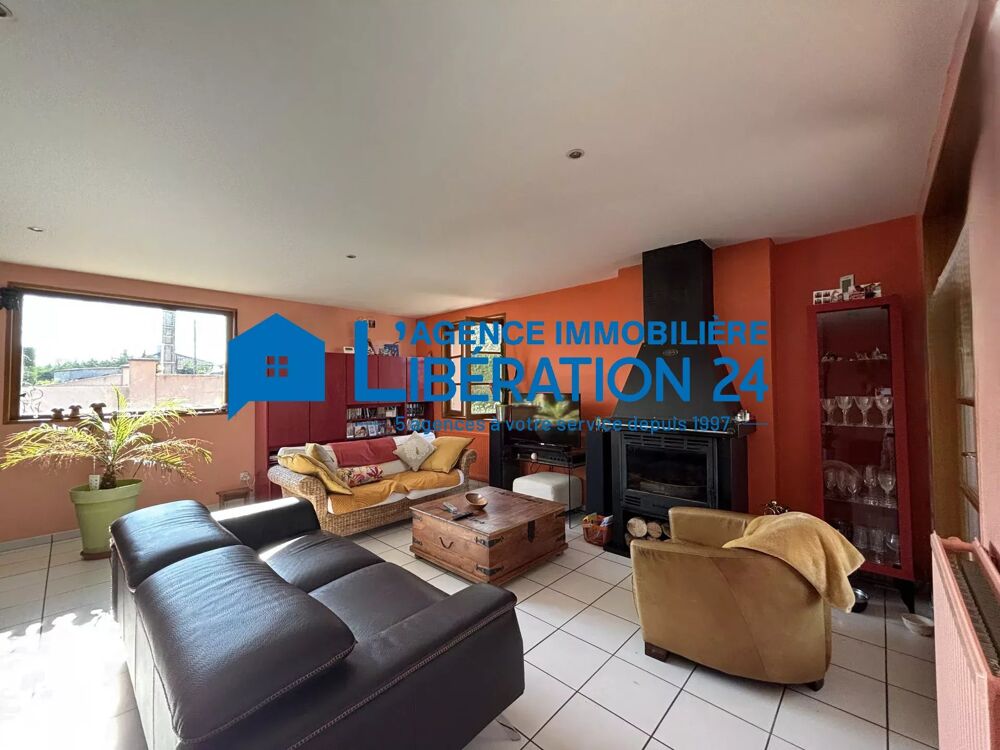 Maison familiale de 190 m² avec piscine, beaux volumes et cadre