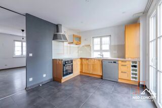  Appartement à louer 4 pièces 103 m²