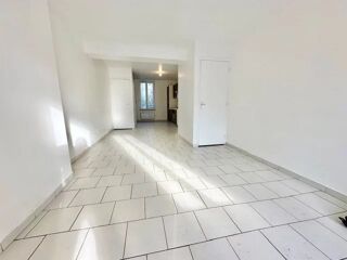  Immeuble à vendre 15 + pièces 426 m²