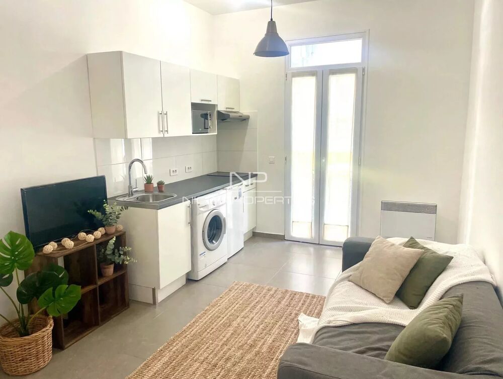 Nice, agréable studio de 20 m2, mezzanine sur balcon habitable