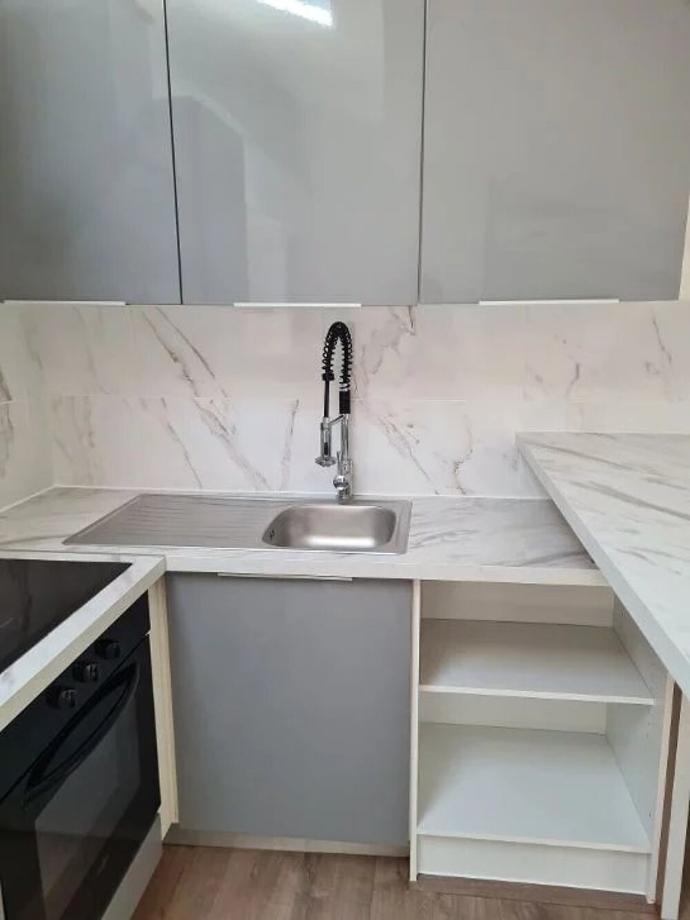 Location Appartement F1bis de 38m² avec mezzanine de 9m² Cannes