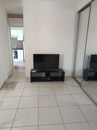  Appartement à louer 2 pièces 45 m²