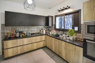 Maison à vendre 10 pièces 228 m²