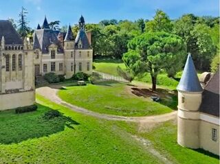  Propriété/château à vendre 15 + pièces 2000 m²