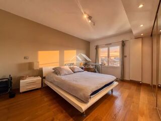  Appartement à vendre 7 pièces 212 m²