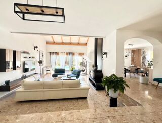  Maison à vendre 8 pièces 203 m²