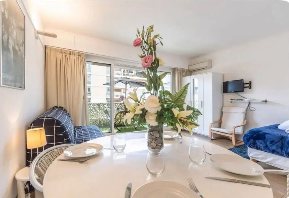 Location Appartement F1 de 30m² avec terrasse de 9m² Cannes