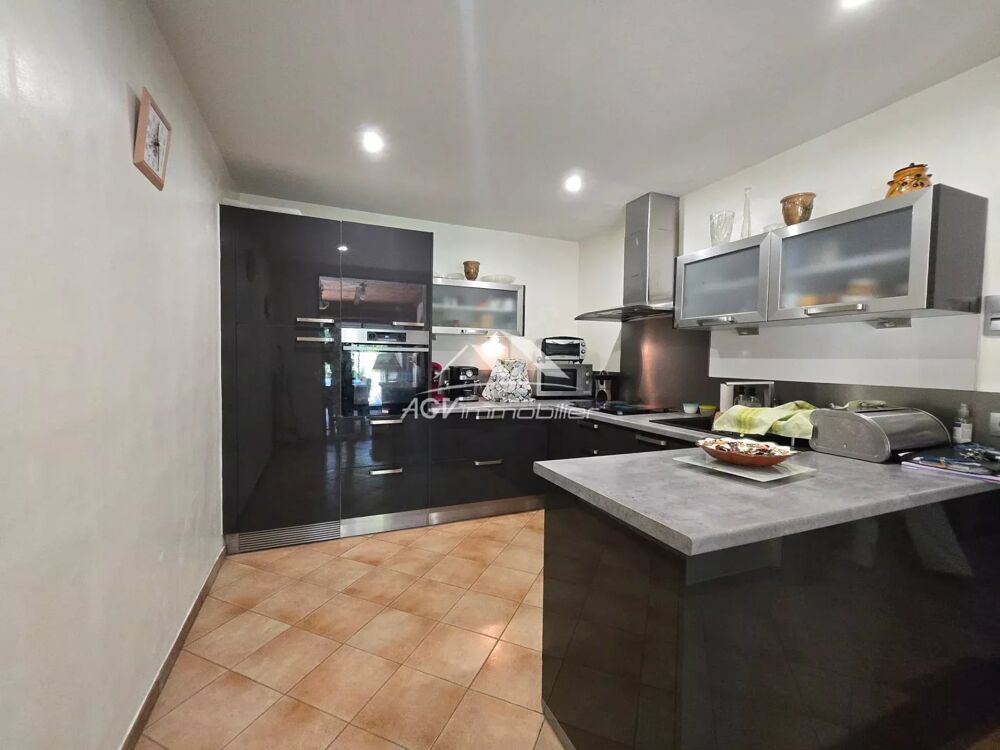 A Rousson, maison de 155 m² sur 1200 m² de terrain possibilité 5