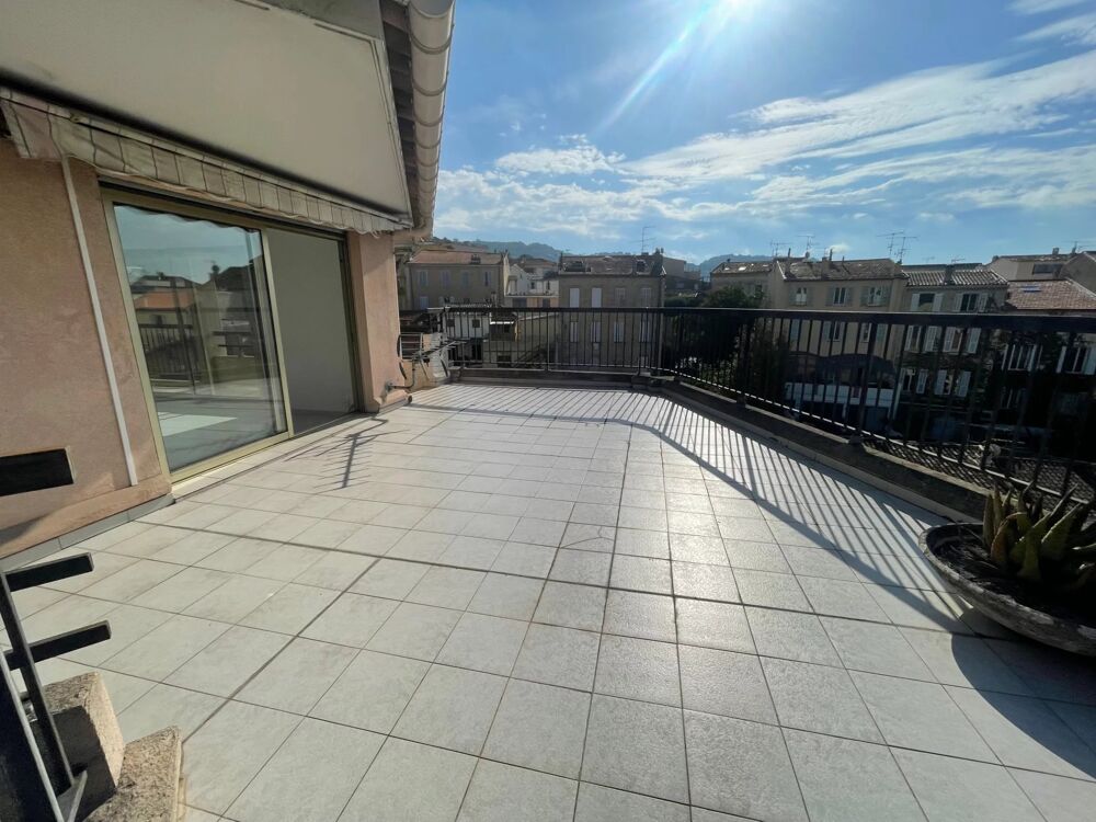 Location Appartement F4 AVEC TERRASSE DE 61 M2 CAVE ET GARAGE Le cannet