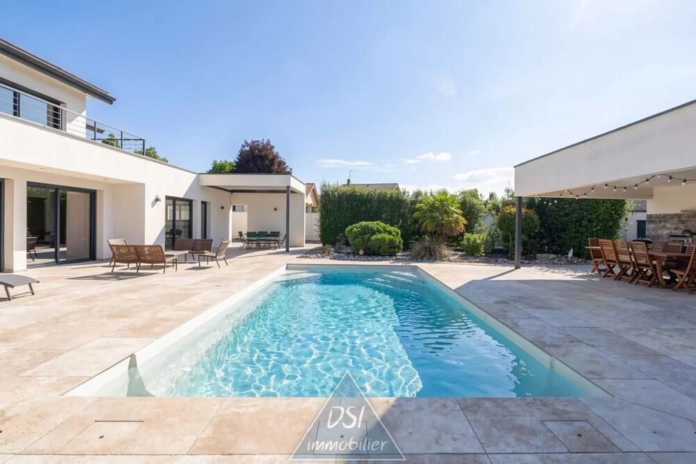Maison d'Architecte Contemporaine de 210 m²  Piscine, Jacuzzi s