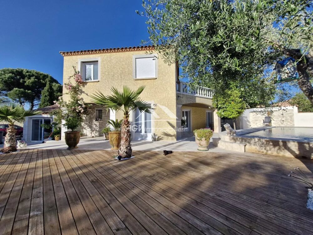 A Alès, maison 165 m², avec piscine garage, abris voiture et ter