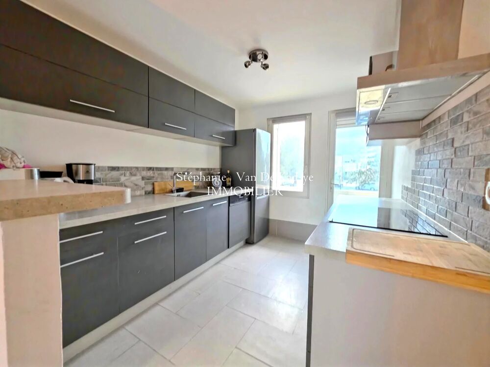 Vente Appartement Appartement - 2 chambres -  balcon et parking. Fréjus
