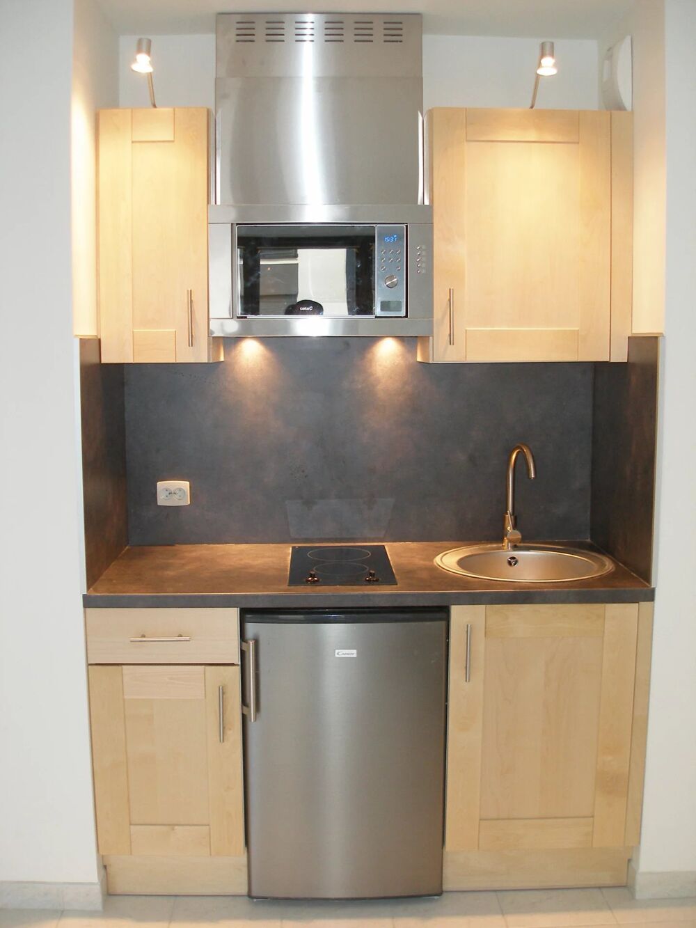 Location Appartement Studio de 26m² avec loggia fermée Nice