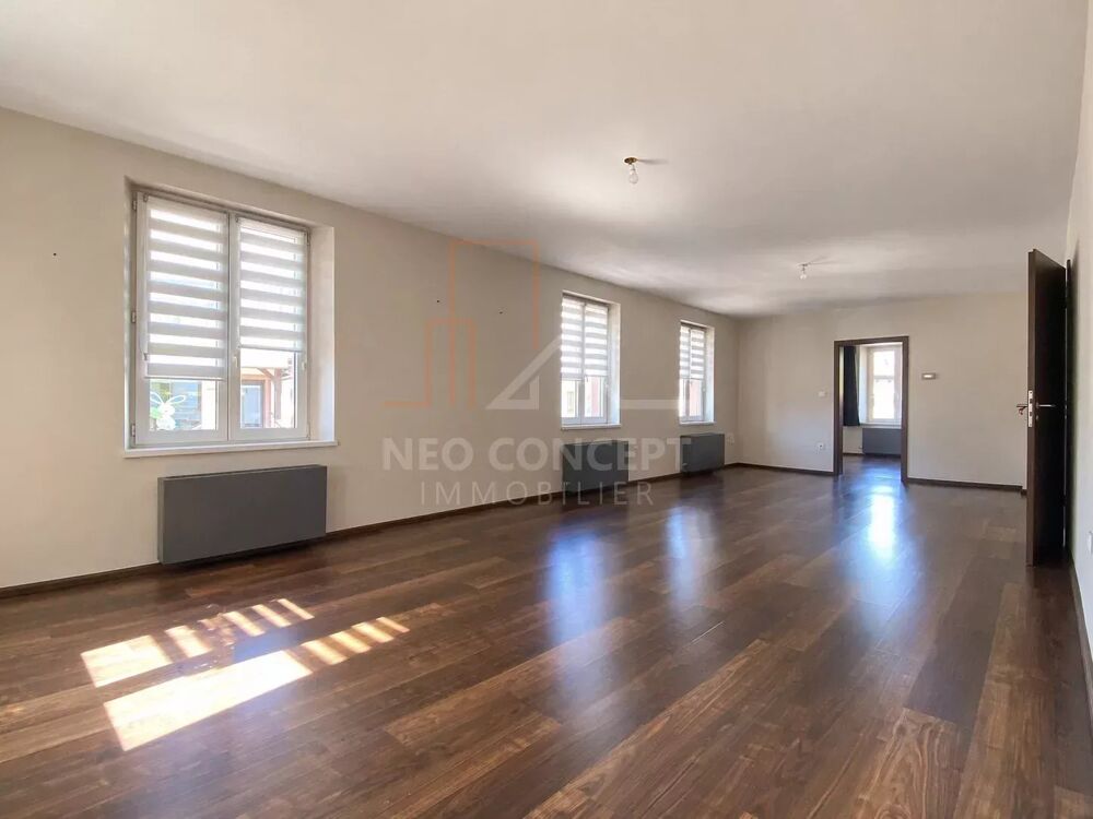 Maison 5 pièces - 141m² + dépendance + espace vert.