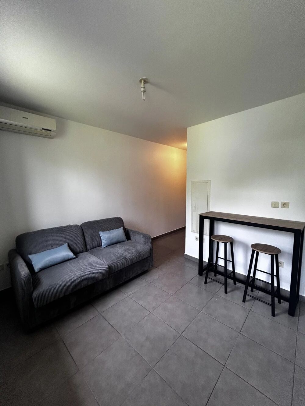 Location Appartement Appartement - 1 pièce meublé - 19.80 m² - 639.06 euros Belle pierre