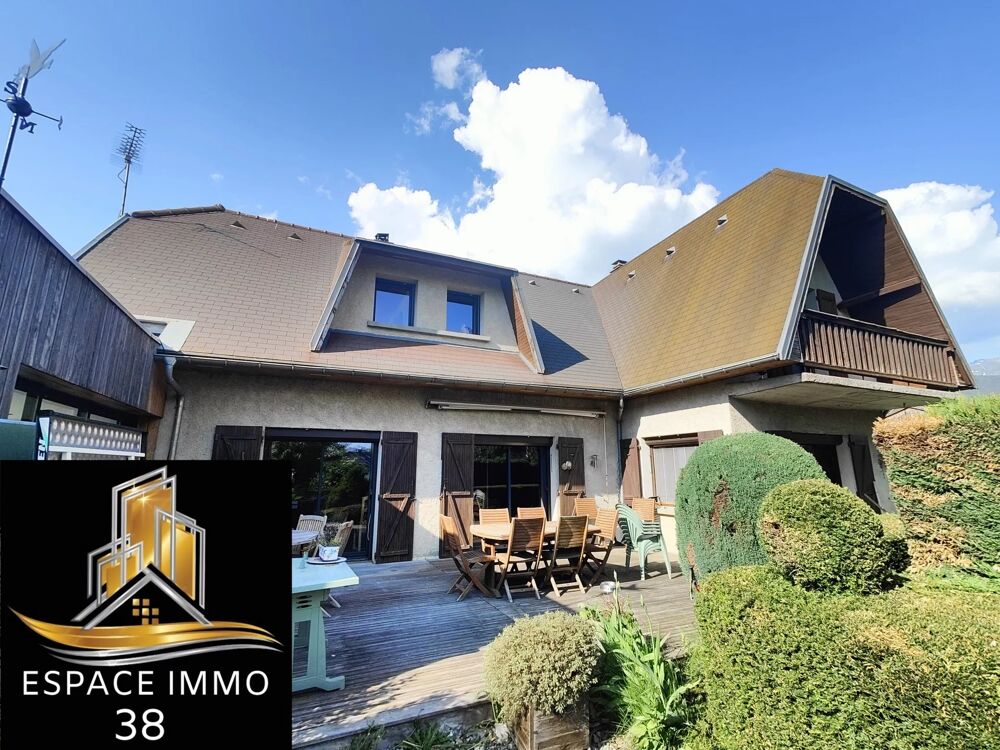 Maison sur 6300 m² de terrain