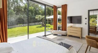  Maison à louer 8 pièces 295 m²