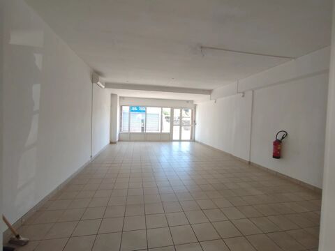 Local professionnel 50 m 2 1430 97410 Saint-pierre