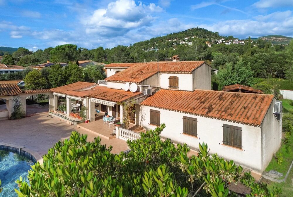 La Bouverie : Grande maison provençale avec piscine et potentiel
