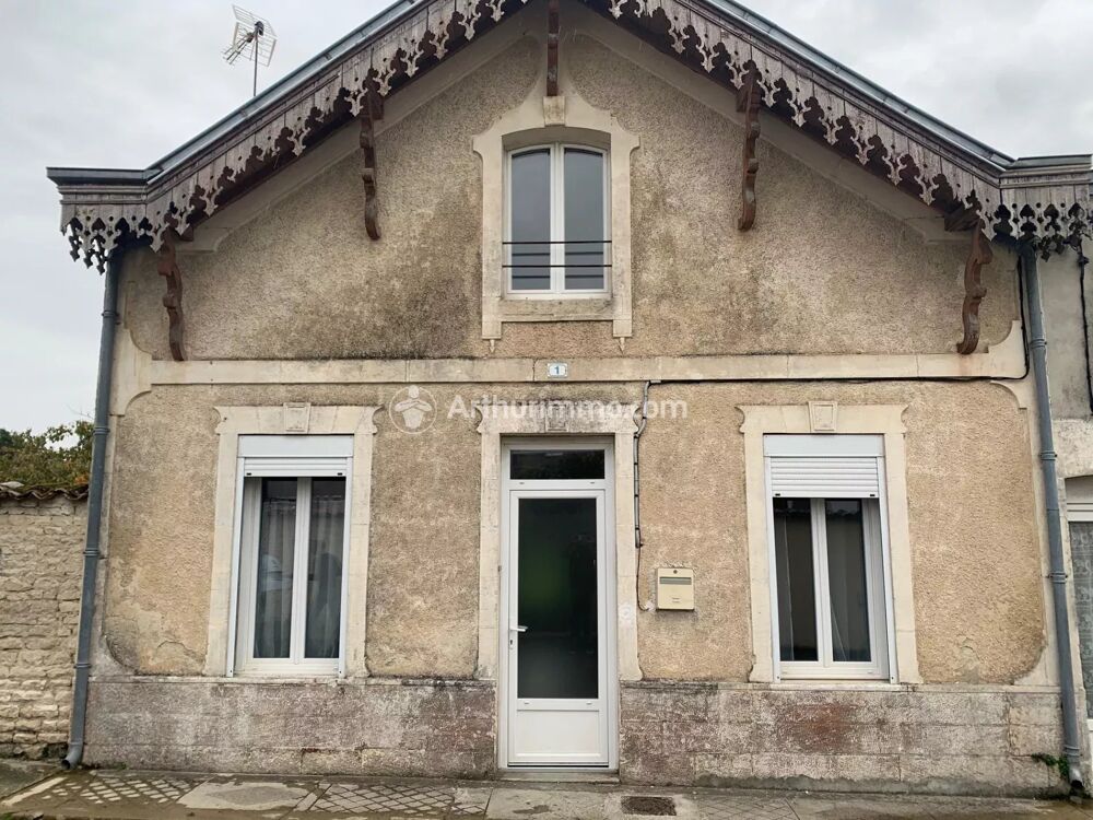 Location Maison MATHA CENTRE Matha