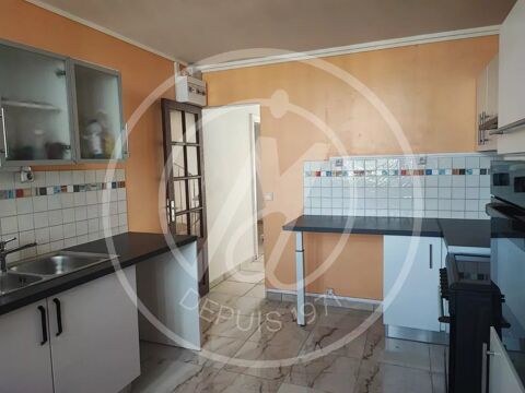   � louer  Appartement F5 aux Abymes, 1 000 euros/mois Appartement - 105 m�