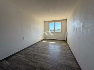  Appartement à vendre 5 pièces 94 m²
