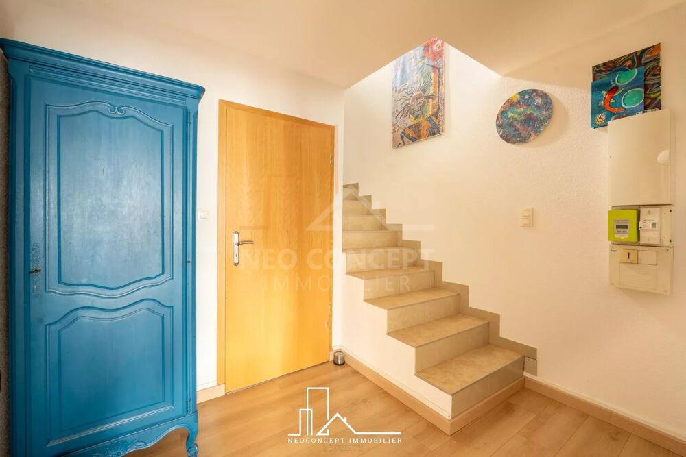 Maison de ville avec garage, cave, 5-6 chambres, sans travaux
