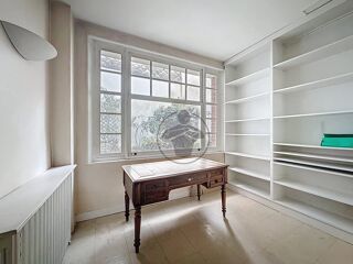  Immeuble � vendre 9 pi�ces 131 m�