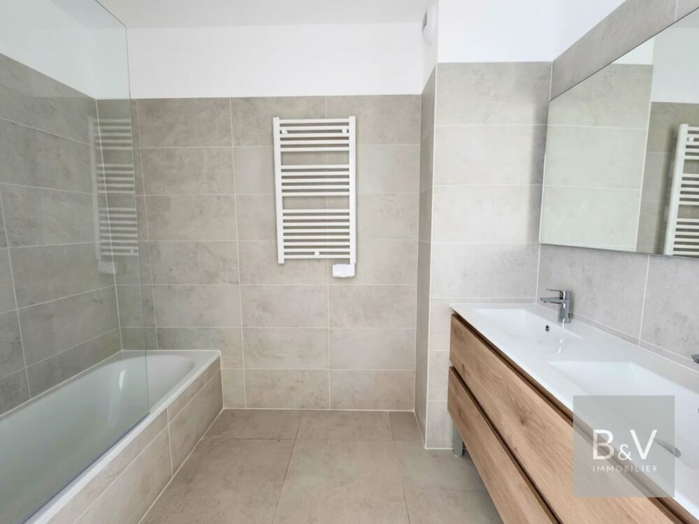 Vente Appartement Magnifique appartement 3 pièces de 76 m² avec vue Mer La roquette-sur-siagne