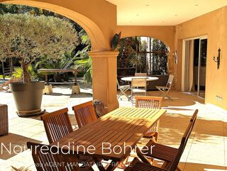  Villa à vendre 7 pièces 251 m²