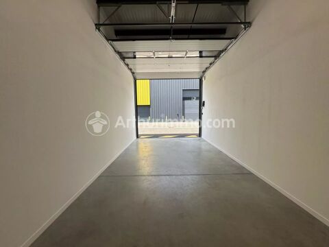  Parking / Garage  louer 1 pice 28 m