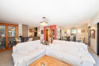 Vente Appartement SAINT-RAPHAËL – APPARTEMENT 4 PIÈCES DE 110 M² EN REZ-DE-JARDIN Saint-raphaël